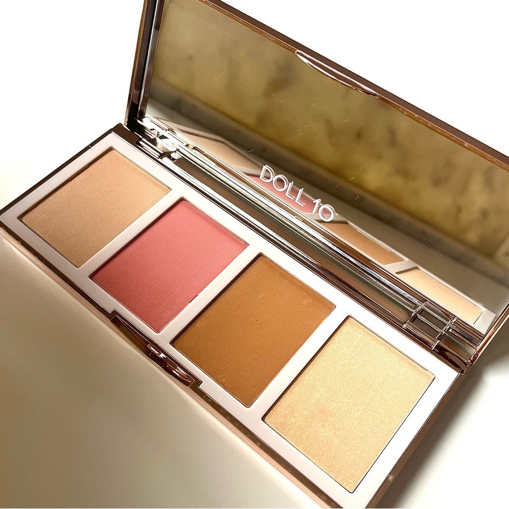 Doll 10 Refocus Glow Palette, RETAILS $40, Highlighter Bronzer Blush & Powder